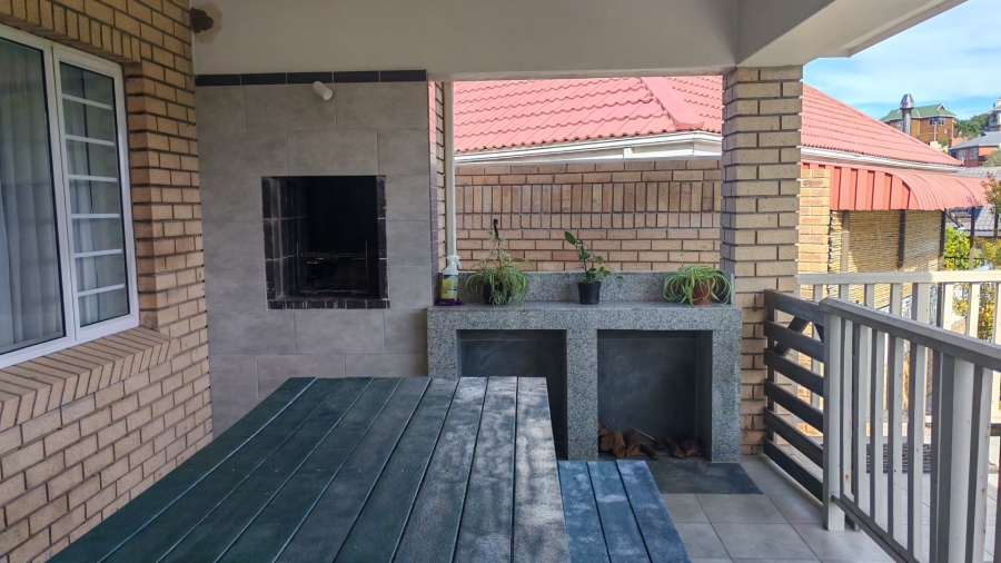 3 Bedroom Property for Sale in Dolphin Creek Golf Estate Western Cape